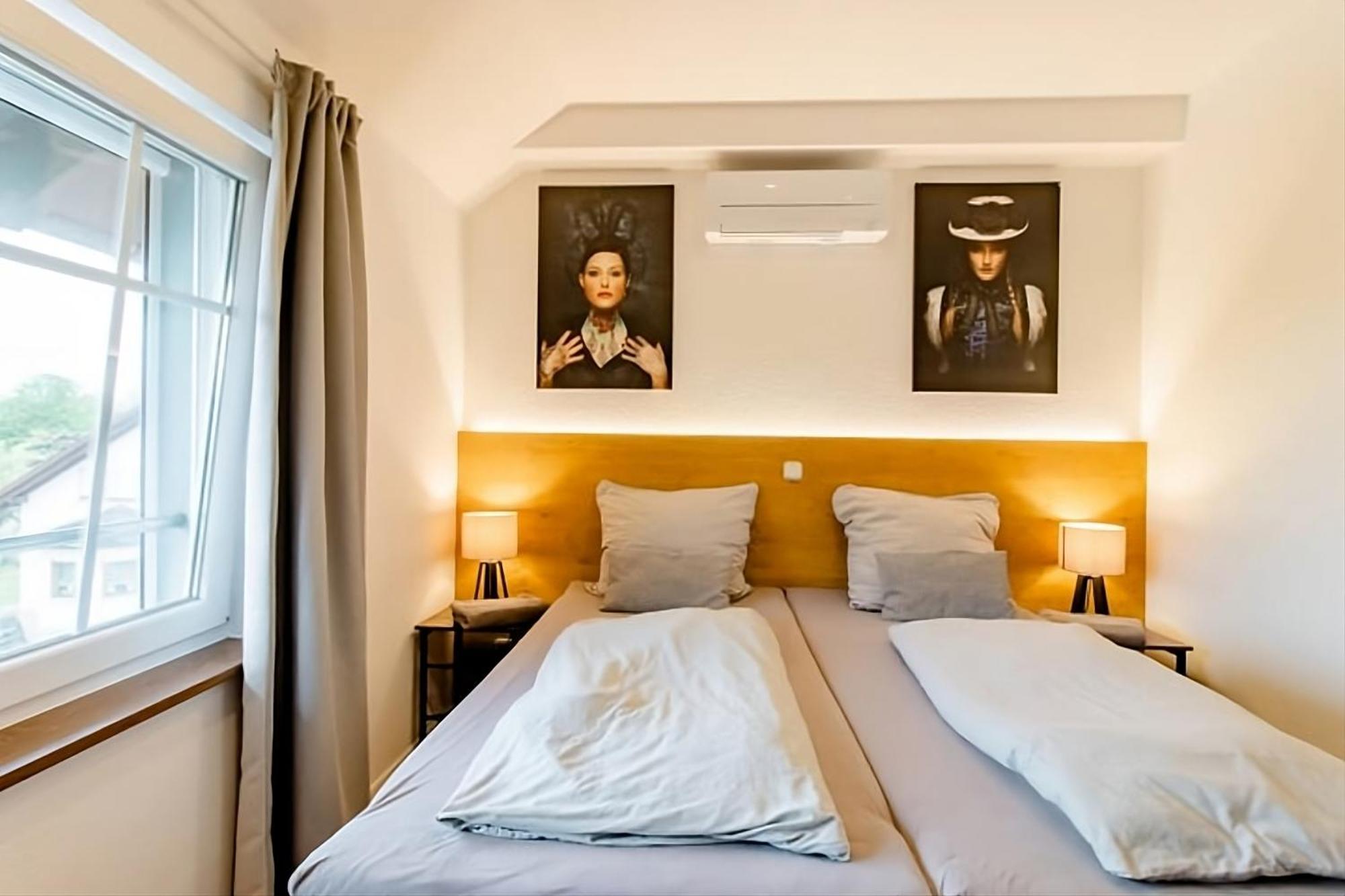 Komfortables Doppelzimmer In Kehl Goldscheuer - 1A Guesthouse Eksteriør bilde